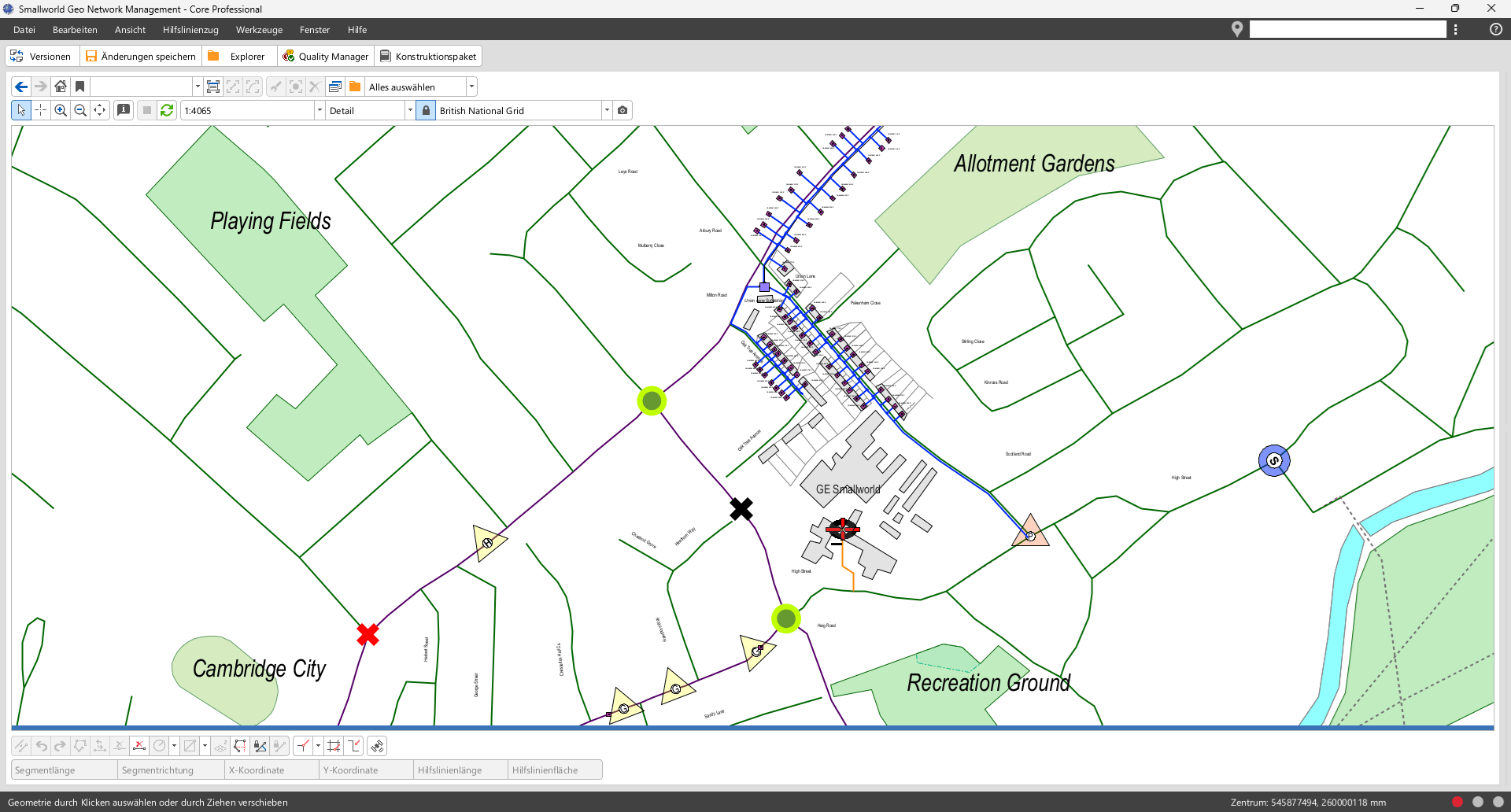 Smallworld Geo Network Management showing a utility network over Cambridge City